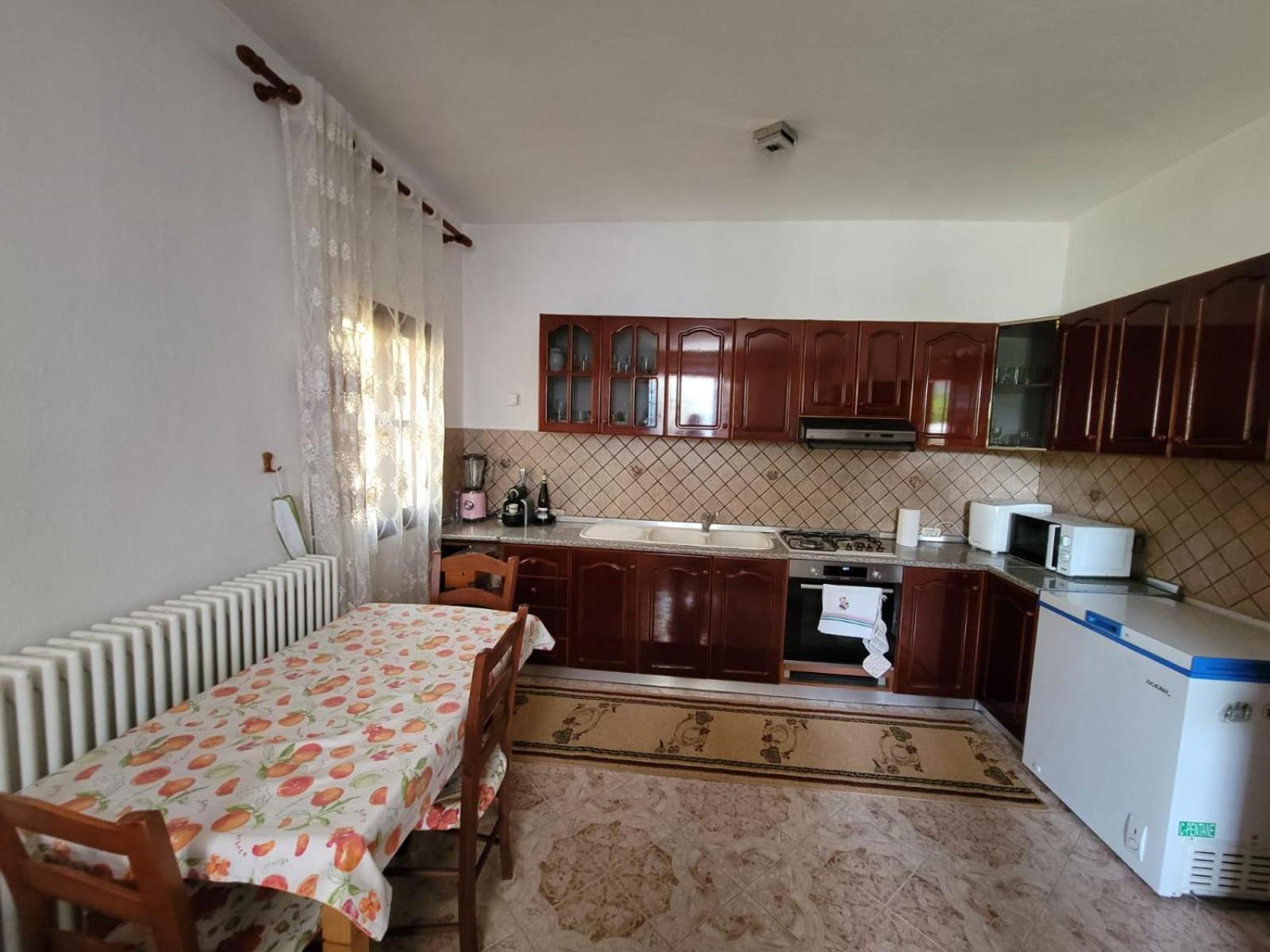 Private Room On A Shared Apartament Near Durres Beach Esterno foto