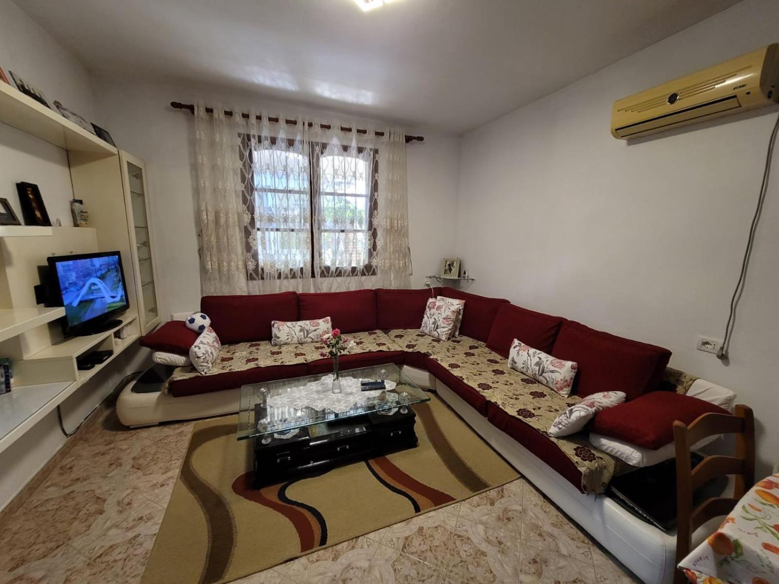 Private Room On A Shared Apartament Near Durres Beach Esterno foto
